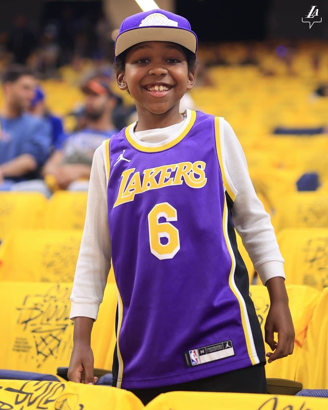 Los Angeles Lakersさんのインスタグラム写真 - (Los Angeles LakersInstagram)「Thank you Lakers Fam 💜」5月23日 13時30分 - lakers