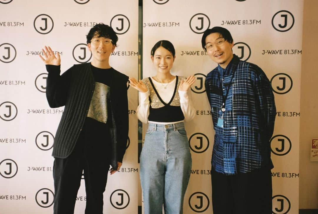 小川紗良さんのインスタグラム写真 - (小川紗良Instagram)「ヘラルボニーPodcast「TONE FROM MUSEUM 〜聴く美術館〜」 現在第4回まで配信中。  目で楽しむヘラルボニーはもちろんですが、耳で楽しむのも、中々趣深いですよ。  各種配信サイトで、どうぞごゆるりと📻  #film #filmphotography #radio #podcast #heralbony #art #museum #ヘラルボニー #聴く #美術館」5月23日 13時42分 - iam_ogawasara