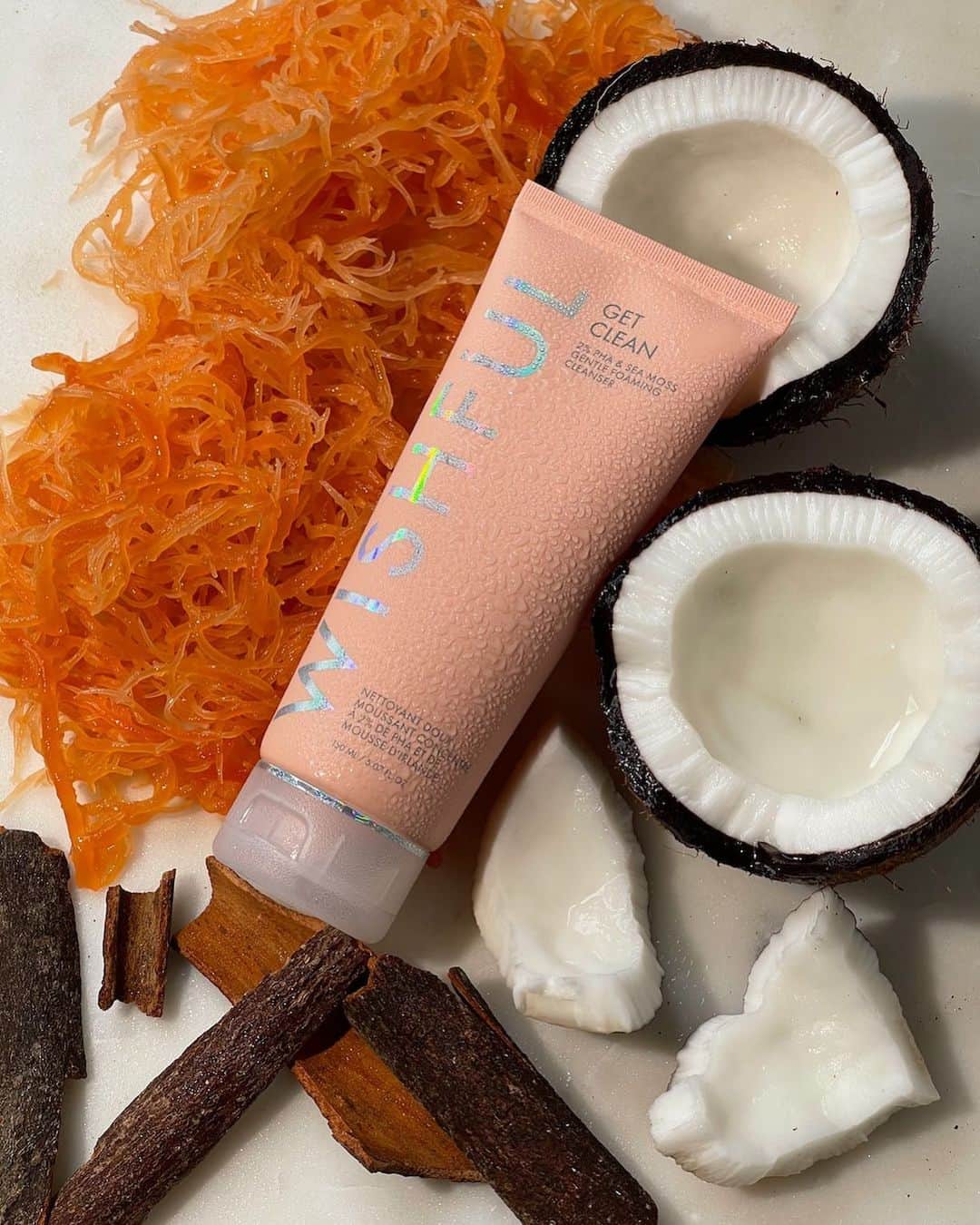 Huda Kattanさんのインスタグラム写真 - (Huda KattanInstagram)「Our Get Clean 2% PHA & Sea Moss Gentle Foaming Cleanser is a milky gel formula that gently exfoliates & unclogs pores without stripping the skin of moisture. It's our go-to for morning and night for clear, calm skin! ⠀⠀⠀⠀⠀⠀⠀⠀⠀ AVAILABLE ONLINE & IN STORES NOW!  ⠀⠀⠀⠀⠀⠀⠀⠀⠀ Shop it: Across Sephora stores in US, UK, Canada, Mexico, France, Italy, Germany, Spain, Poland, Switzerland, Turkey, Russia, Denmark, Sweden, Portugal, Greece, Czech Republic, Romania, Serbia, Bulgaria, Australia/New Zealand, Hong Kong, South Korea, Thailand, Philippines, Malaysia, Vietnam, Middle East (UAE, KSA, Bahrain, Qatar, Kuwait) & India. ⠀⠀⠀⠀⠀⠀⠀⠀⠀ You can also purchase it from: US (Naimes), Columbia + (Blush-Bar), UK (Cult Beauty, ASOS, Boots, Harrods, Selfridges & Dufry), EU (The Beauty Editor, ICI PARIS XL, Douglas), South Africa (ARC), India (Nykaa), South Korea (Shilla), Macau (DFA Venetian Macau), France (Lagardere), Brazil (Dufry) & UAE DXB Airport.」5月24日 0時41分 - hudabeauty