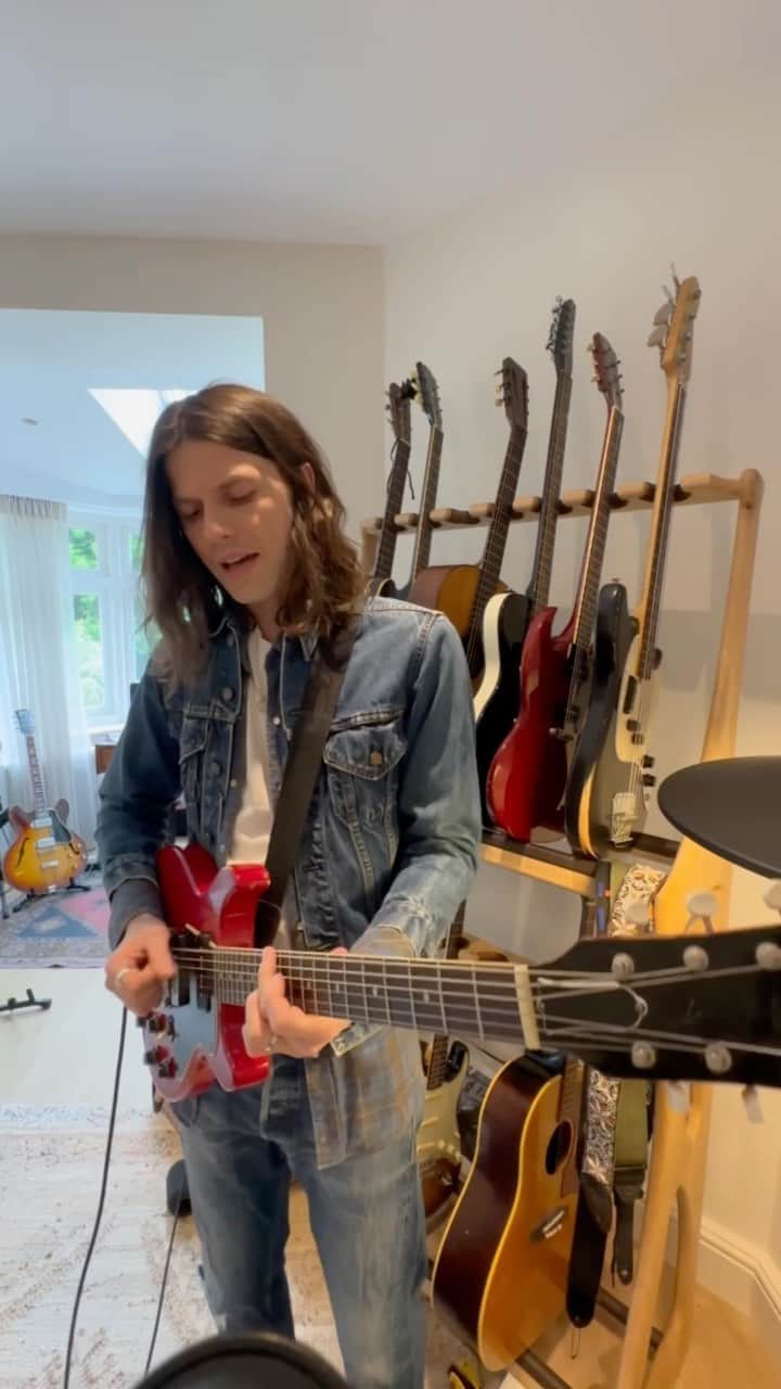 ジェームズ・ベイさんのインスタグラム動画 (ジェームズ・ベイInstagram)「When we were celebrating