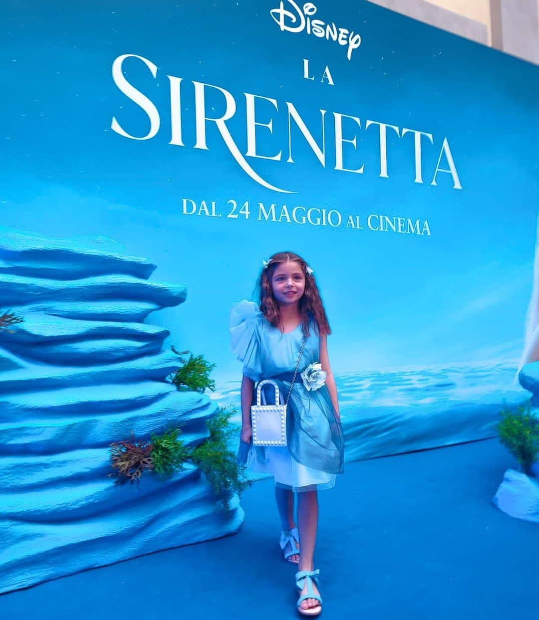 クリオ・ザッマッテーオさんのインスタグラム写真 - (クリオ・ザッマッテーオInstagram)「Grazie a @disneyit per una serata in famiglia...🎶 in fondo al mar 🎶, alla premiere de #LaSirenetta 🧜‍♀️ Film SPETTACOLARE! Quanti di voi andranno a vederlo al cinema?🍿 @ill0gic0 @elena_midolo」5月24日 1時18分 - cliomakeup_official