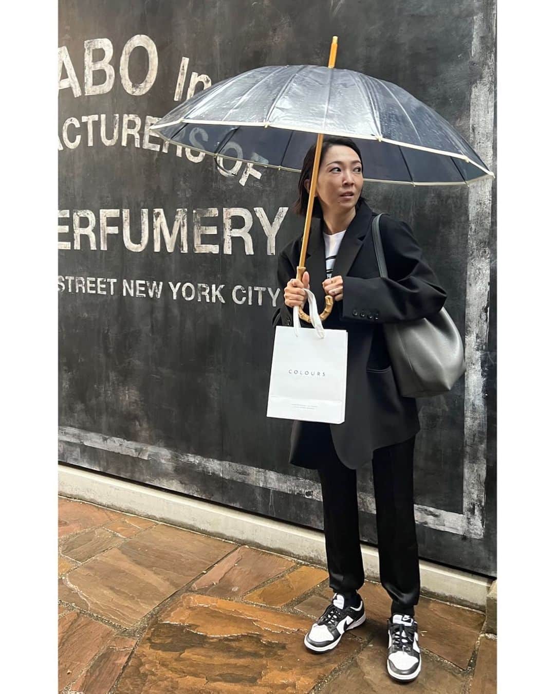 高橋志津奈さんのインスタグラム写真 - (高橋志津奈Instagram)「雨の中展示会の日 . #shizunascoordinate」5月24日 1時23分 - shizunan