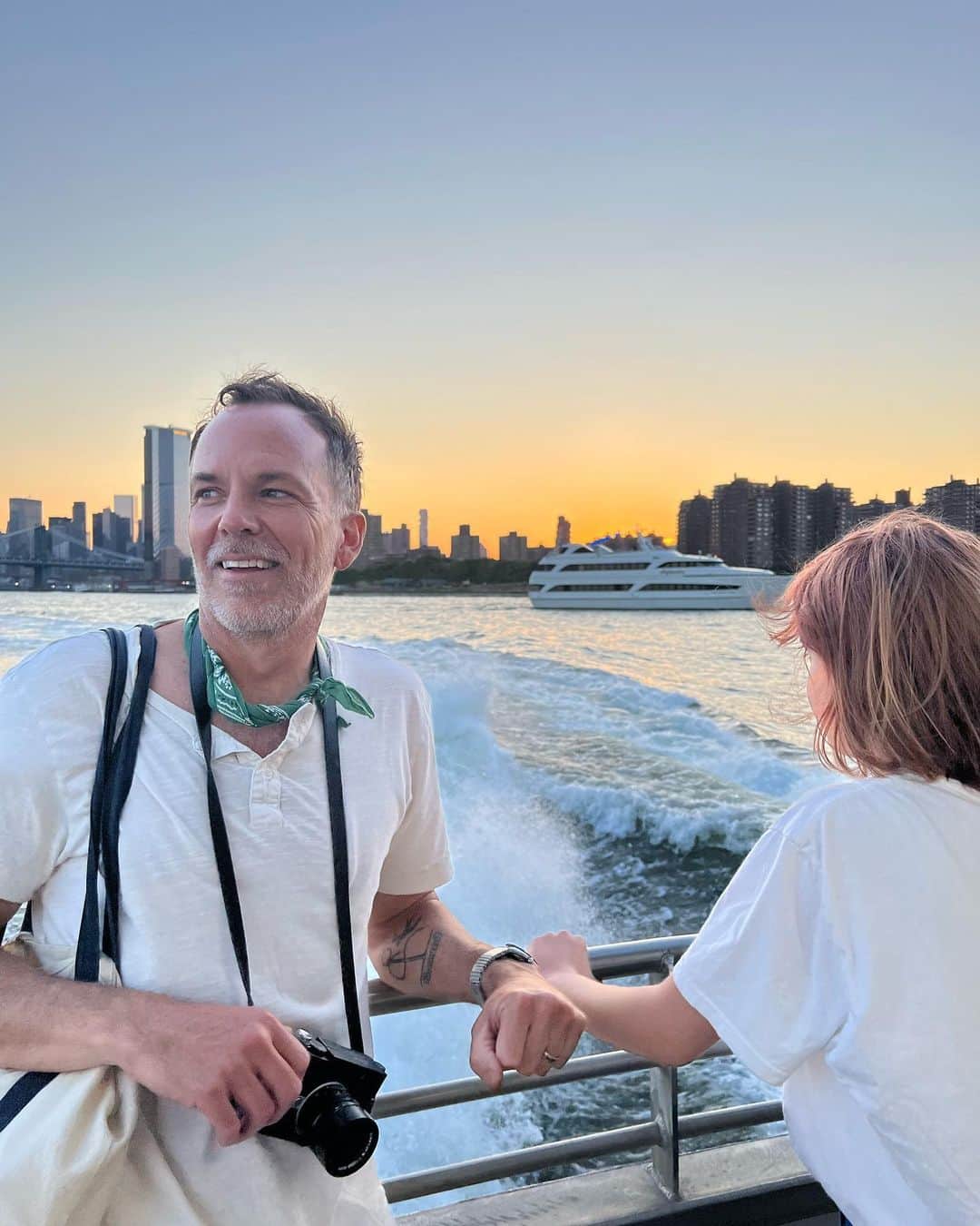 コンスタンス・ジマーのインスタグラム：「It’s the man, the myth, the legend @russlamoureux’s birthday! Thanks to @carvelicecream he also has a new nickname “Ruffel!” He is the man behind the women (me and our daughter) who makes our lives better and we are so grateful you were born! Here’s to an incredible year ahead!」