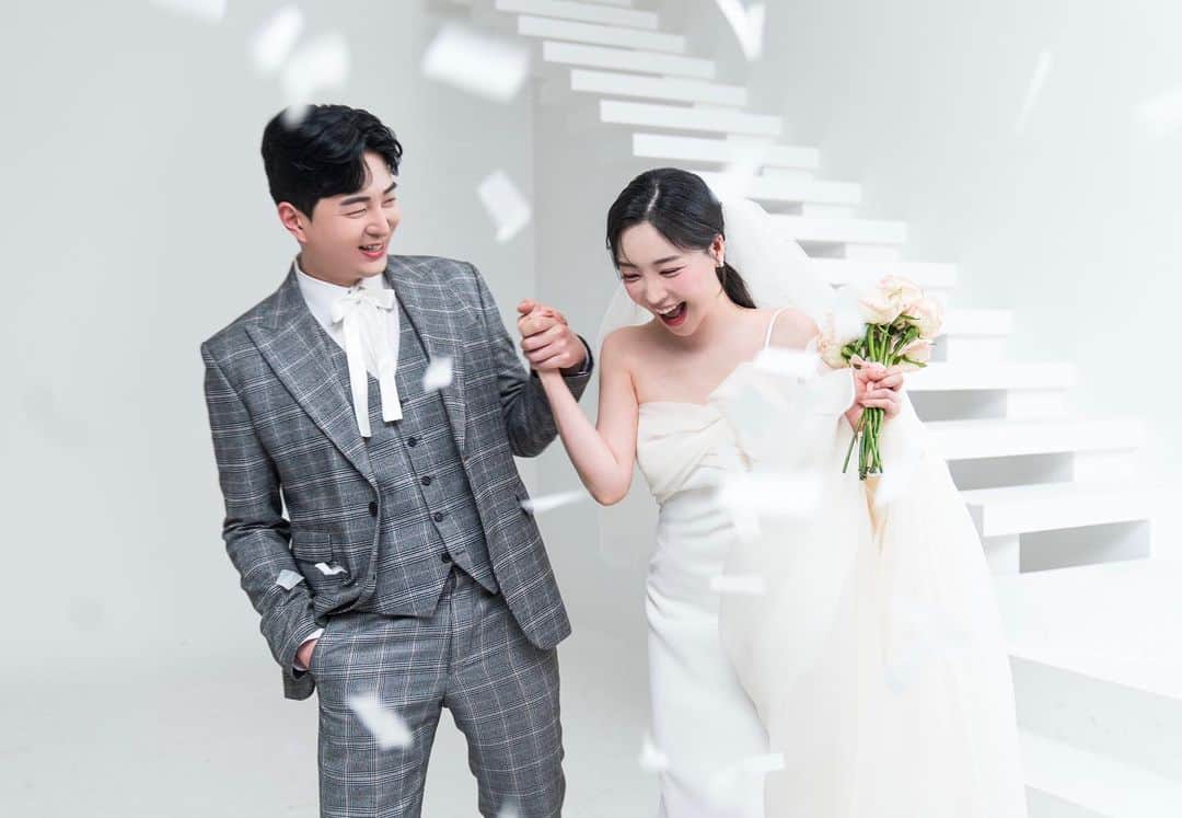 キム・ドヒのインスタグラム：「- 조심스레 살짝..?♥️」