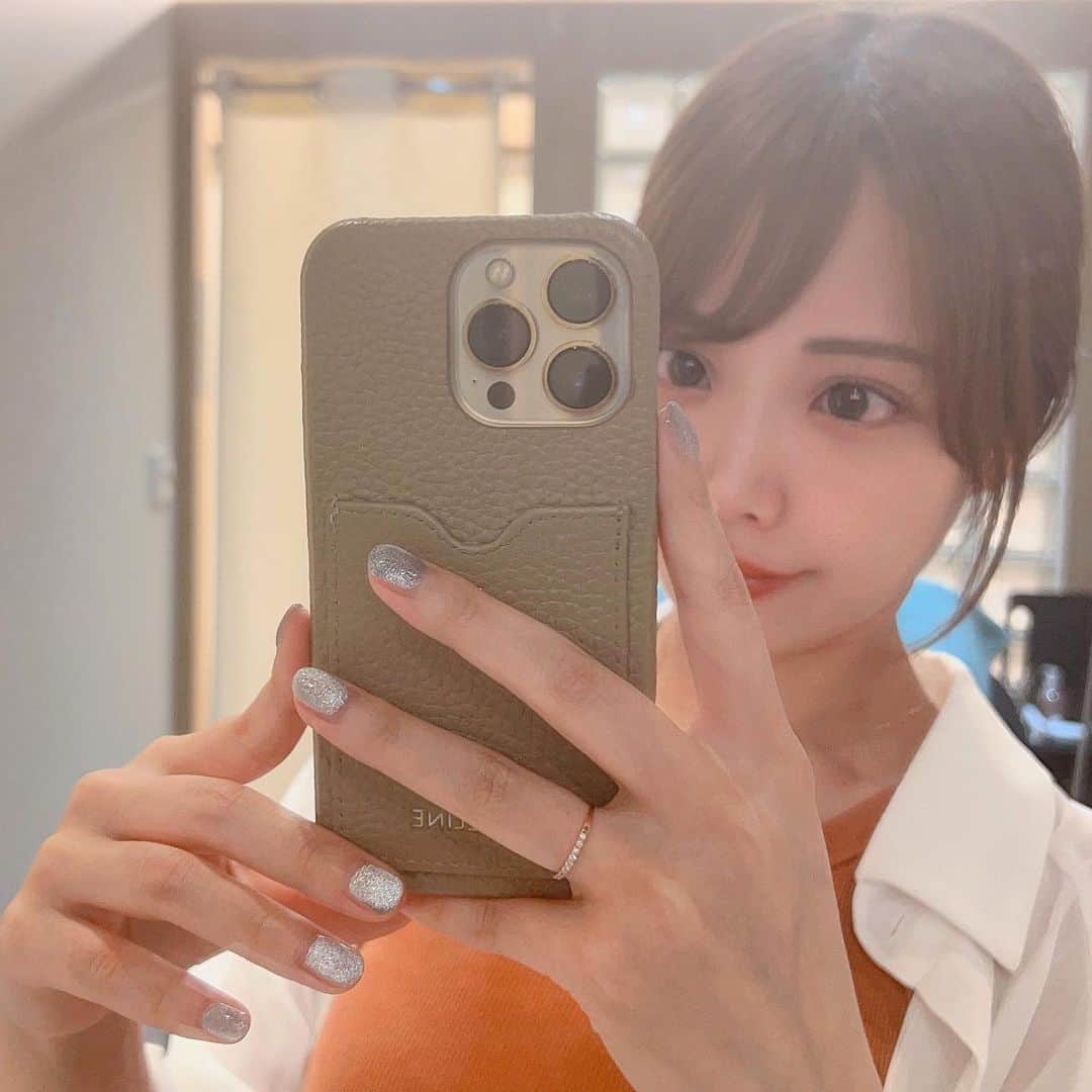 のインスタグラム：「@bijou_de_riviere   華奢で可愛い指輪見つけた🤍  上品なデザインで、 カジュアルでもフォーマルでも、 どんな服装にも合うよ〜💍   #bijouderiviere #PR」