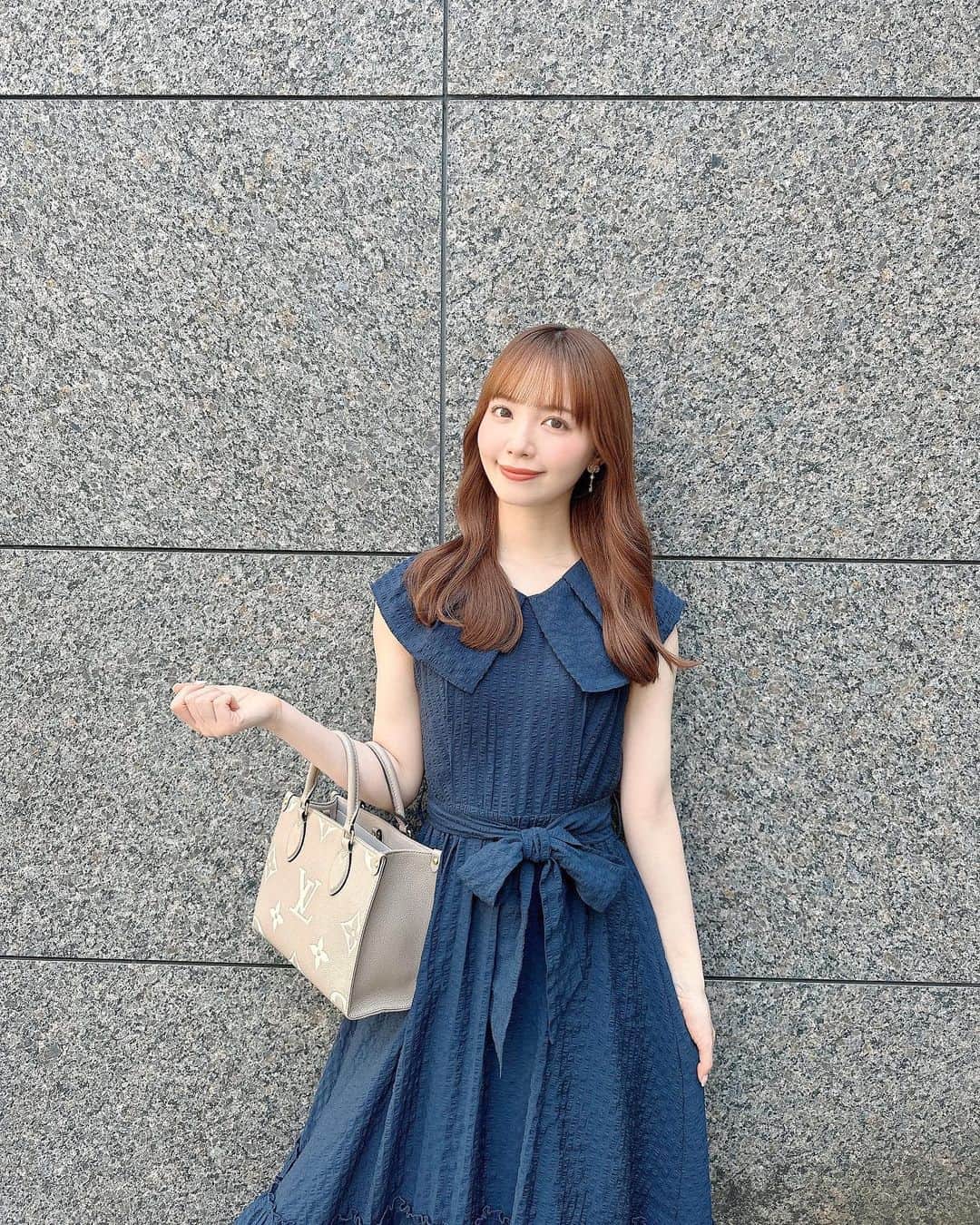 山根千佳さんのインスタグラム写真 - (山根千佳Instagram)「. . 沢山質問を頂いていたワンピ🧸🍋　 @michellmacaron_official さん♡  1枚でお上品に見えるし、 ウエストもきゅっと結べるので スタイルよく見えるのが嬉しい…🥺  やっぱり襟が大きいお洋服すき。  明日は「中日新聞」夕刊に 大相撲コラム掲載されます🔥 五月場所もあと少し！どうなる！！ . . #michellMacaron #ワンピース  #ミシェルマカロン #ワンピースコーデ  #マカロンコーデ #襟付きワンピース  #ミディアム #ミディアムヘア  #ootd #outfit #fashion #山根千佳」5月23日 18時26分 - yamane_chika