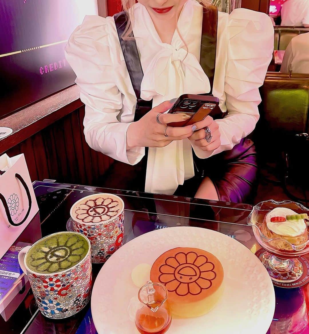 MIOのインスタグラム：「kaikaikiki🌼🎰🧬👾👽🎮」