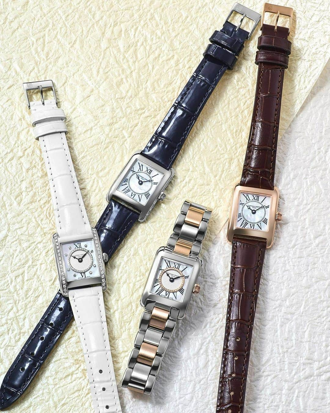 Frederique Constant Japanさんのインスタグラム写真 - (Frederique Constant JapanInstagram)「自分のスタイルに合うカレ ウォッチを。 　　 フランス語でスクエアを意味する"カレ″。 フレデリック・コンスタント レディース時計を代表する「カレ」コレクションは SSケースやローズゴールドPVDケースに、 ダイヤモンドを配したモデルなど多彩なラインナップが自慢です。 　 爽やかなホワイトカーフストラップや、 腕元になじむバイカラーのブレスレットなどストラップも豊富。 ご自身のお好みのカレ ウォッチはどのモデルですか？ 　　 《クラシック カレ レディース》 左）FC-200MPW16　¥140,800 (税込) 中）FC-200MPWCD16　¥330,000 (税込) 右）FC-200MPW14　¥162,800 (税込) クォーツ、3気圧防水、カーフレザー、日本限定 　 中下）FC-200MPDC12B　¥203,500 (税込) クォーツ、3気圧防水、ステンレススチール、日本限定 . . . . #FrederiqueConstant #swiss #swissmade #swisswatch #wristwatch #ladieswatch #carree #diamond #フレデリックコンスタント #レディースウォッチ #レディースファッション #時計 #腕時計 #大人時計 #大人ファッション #大人可愛い #大人シンプル #カレ」5月23日 20時00分 - frederiqueconstantjapan