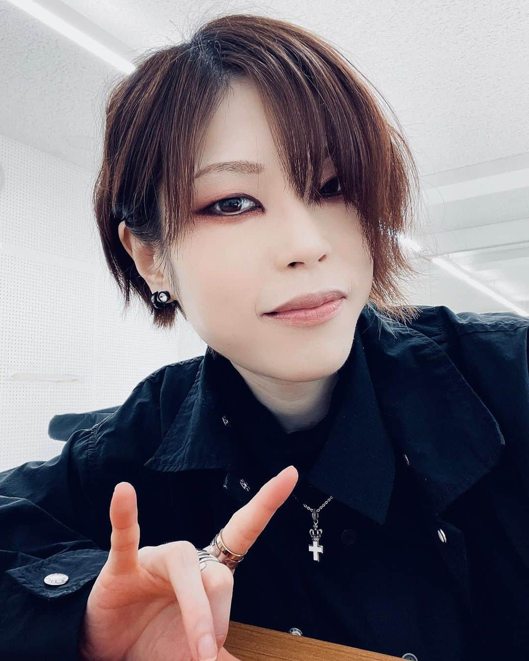 ナノさんのインスタグラム写真 - (ナノInstagram)「"Today, I'm not living in your shadow." 👿❌😈  Go rock out to my new song fir #OmegaStrikers 🤘  https://youtu.be/Irp7G1N3Gkw」5月23日 20時04分 - nanonano_me