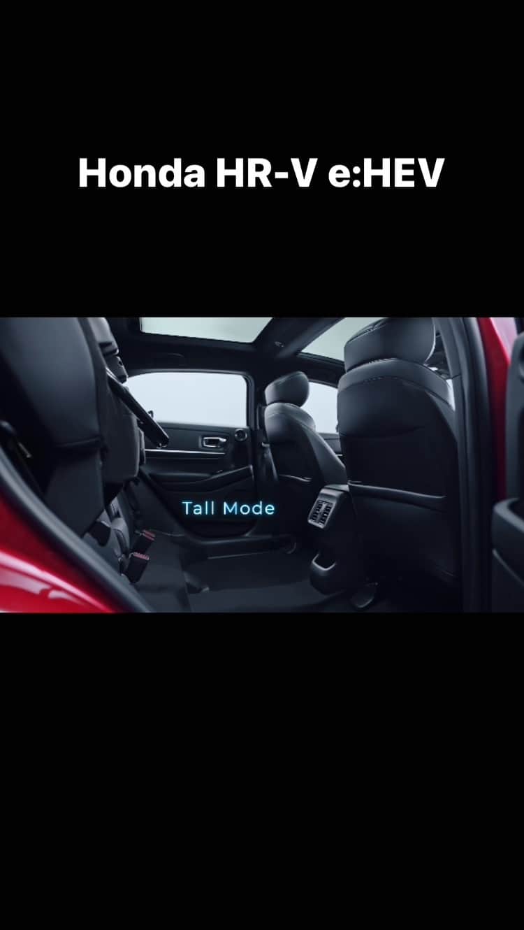 EnjoyHondaThailandのインスタグラム：「Honda HR-V e:HEV ภายในห้องโดยสารกว้างขวาง พร้อมอุปกรณ์อำนวยความสะดวกระดับพรีเมียม ตอบโจทย์ทุกการเดินทาง   ต้องการรายละเอียดเพิ่มเติม คลิก Bio #HondaThailand #HondaHRVeHRV #FullHybrideHEV #HondaSENSING」