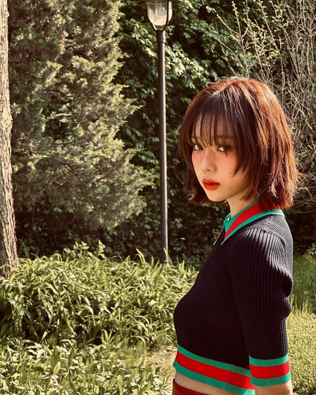 WINTERのインスタグラム：「🖤 #gucci #wmagazine」