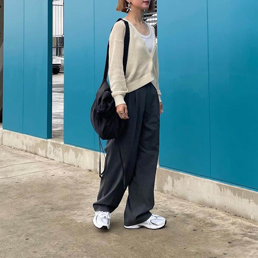 akko0718のインスタグラム：「5月23日(火)  全身　@uniqlo の日☺︎ . . #partegram #uniqlo #uniqloコーデ #uniqlou #メッシュショートカーディガン #タックワイドパンツ #おちびコーデ #155cmコーデ #155cm #低身長コーデ #平均身長コーデ #イエベ春 #イエベコーデ #骨格ナチュラル #骨格ナチュラルコーデ #大人カジュアル #シンプルコーデ #ユニクロコーデ #ユニクロ」
