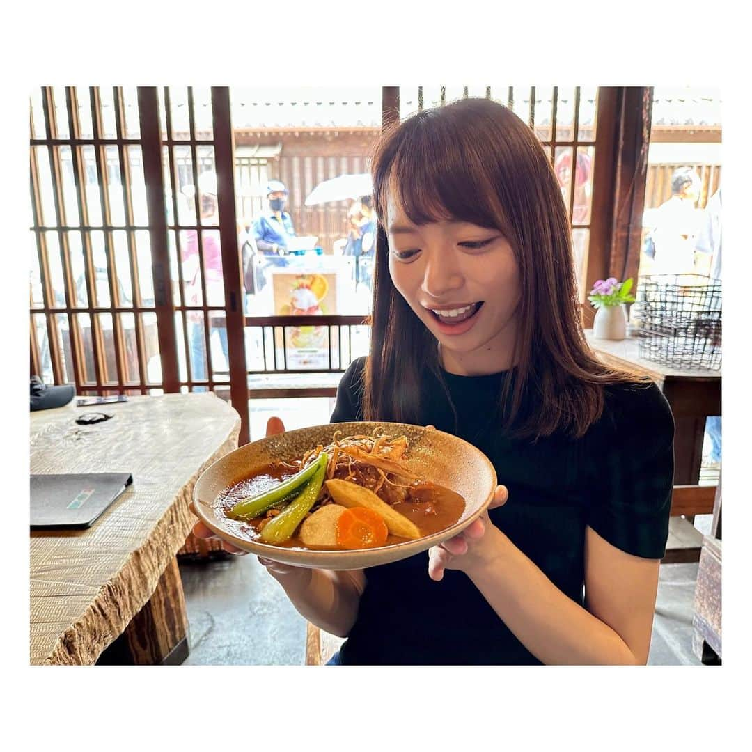 阿部芳美さんのインスタグラム写真 - (阿部芳美Instagram)「先日のお休み…🫠🌿 歴史を感じる素敵な街並みで、 ゆっくりとした時間を過ごせました☺️！  リフレッシュ〜🫡✨  いつか行ってみたかった場所🌞 #美観地区 #倉敷  #珈琲 #カレー」5月23日 20時39分 - yoshimi_abe0410