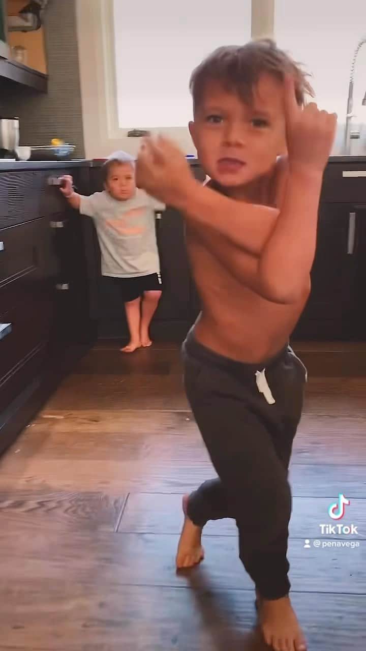 のインスタグラム：「❤️」