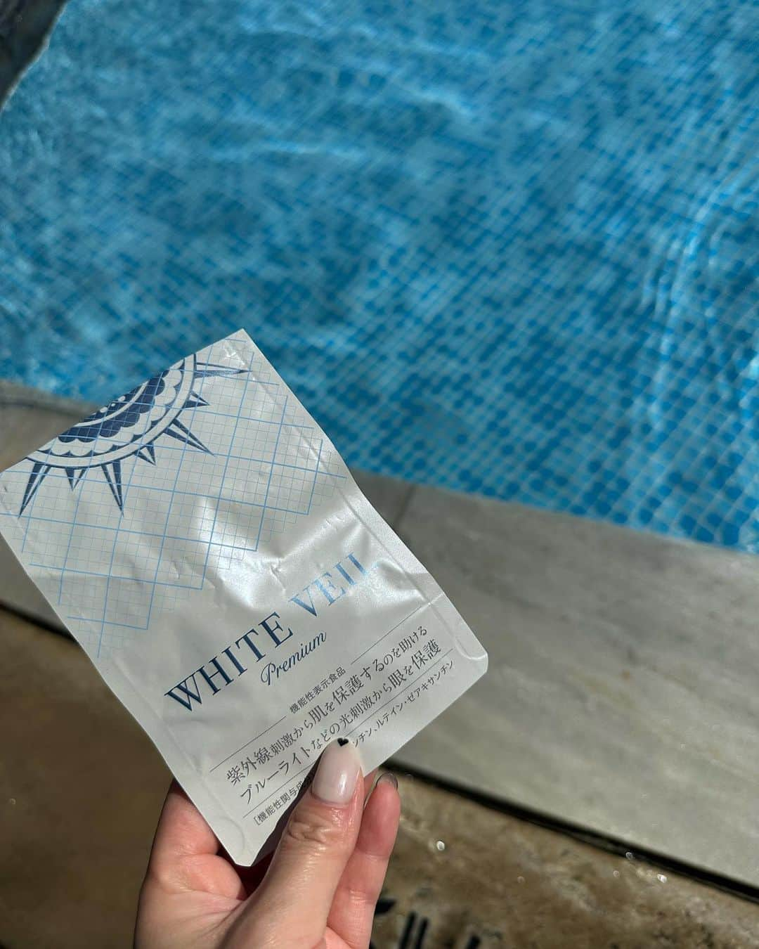 shizuka.watanabeさんのインスタグラム写真 - (shizuka.watanabeInstagram)「supplement💊  「WHITEVEIL」は、塗るのではなく、サプリメントを”飲む”だけで紫外線やスマホ/PCのブルーライトからお肌や眼を守り、紫外線ケア/UVケアができるんだよ！  紫外線防止以外にも良い効果があるって強いよね♡♡♡  #ホワイトヴェール #whiteveil #飲む日焼け止め #飲む紫外線対策 #ブルーライトカット #アンバサダー　#公認アンバサダー #WV公認アンバサダー　#Hawaii」5月24日 2時15分 - shizuka.watanabe