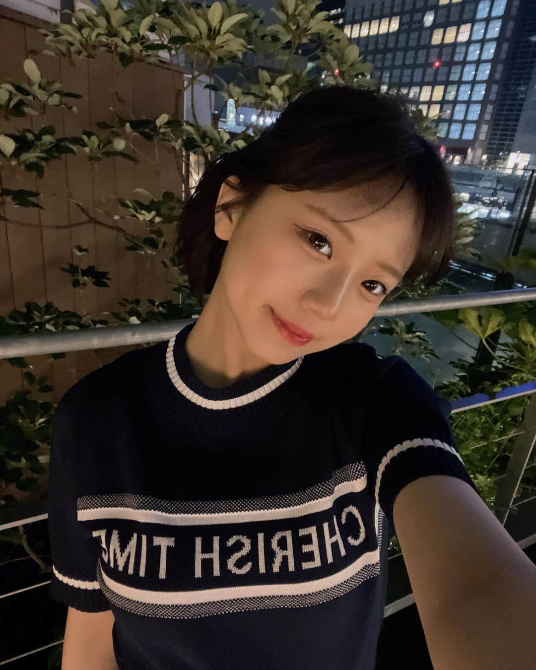 みつきなんだよねのインスタグラム：「風めっちゃ強いねんけど！」