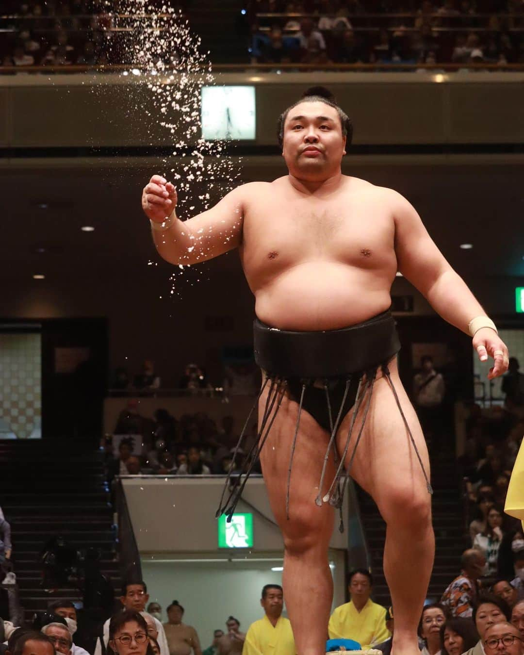 日本相撲協会さんのインスタグラム写真 - (日本相撲協会Instagram)「大相撲五月場所十日目！  白熱する優勝争い！ 1敗　#照ノ富士　#朝乃山 2敗　#霧馬山　#明生　#北青鵬 3敗　#豊昇龍　#大栄翔　#若元春　#平戸海　#剣翔  #sumokyokai  #大相撲 #sumo #相撲 #力士 #お相撲さん #japanphoto #sumowrestlers #japanculture  #満員御礼　#国技館　#両国国技館　#五月場所　#夏場所」5月23日 20時48分 - sumokyokai