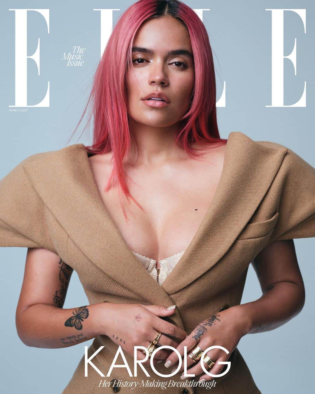 ELLE Magazineさんのインスタグラム写真 - (ELLE MagazineInstagram)「“For so many years—not one, not two, not three, many years—everyone thought my goal of becoming a singer was a joke,” says our June/July cover star #KarolG. “It was a challenge to keep believing in myself. And if it wasn’t for my parents convincing me that I could make it, I would have felt ashamed and abandoned the whole thing.”  The Colombian superstar discusses navigating the music industry, protecting her privacy, and breaking barriers at the link in bio.   ELLE: @elleusa Editor-in-Chief: Nina Garcia @ninagarcia Photographer: Zoey Grossman @zoeygrossman Stylist: Alex White @alexwhiteedits Writer: Chantal Fernandez @chantalfdez Hair: Evanie Frausto for Bumble and Bumble @evaniefrausto @bumbleandbumble Makeup: Yumi Lee for Chanel @yumilee_mua @chanel.beauty Manicure: Dawn Sterling at E.D.M.A @nailglam @_e.d.m.a Set Design: Jenny Correa @jennykcorrea Production: Crawford & Co Productions and Curt Weber @crawfordandcoproductions @curtfromzim」5月23日 21時04分 - elleusa