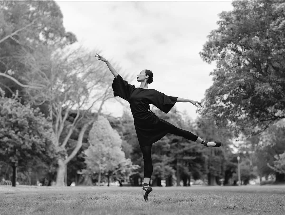 ballerina projectのインスタグラム：「𝐖𝐚𝐧𝐓𝐢𝐧𝐠 𝐙𝐡𝐚𝐨 in San Francisco.   @wanting__zhao #wantingzhao #ballerinaproject #thepanhandle #sanfrancisco #ballerina #ballet #dance @wolford #wolford   Ballerina Project 𝗹𝗮𝗿𝗴𝗲 𝗳𝗼𝗿𝗺𝗮𝘁 𝗹𝗶𝗺𝗶𝘁𝗲𝗱 𝗲𝗱𝘁𝗶𝗼𝗻 𝗽𝗿𝗶𝗻𝘁𝘀 and 𝗜𝗻𝘀𝘁𝗮𝘅 𝗰𝗼𝗹𝗹𝗲𝗰𝘁𝗶𝗼𝗻𝘀 on sale in our Etsy store. Link is located in our bio.  𝙎𝙪𝙗𝙨𝙘𝙧𝙞𝙗𝙚 to the 𝐁𝐚𝐥𝐥𝐞𝐫𝐢𝐧𝐚 𝐏𝐫𝐨𝐣𝐞𝐜𝐭 on Instagram to have access to exclusive and never seen before content. 🩰」
