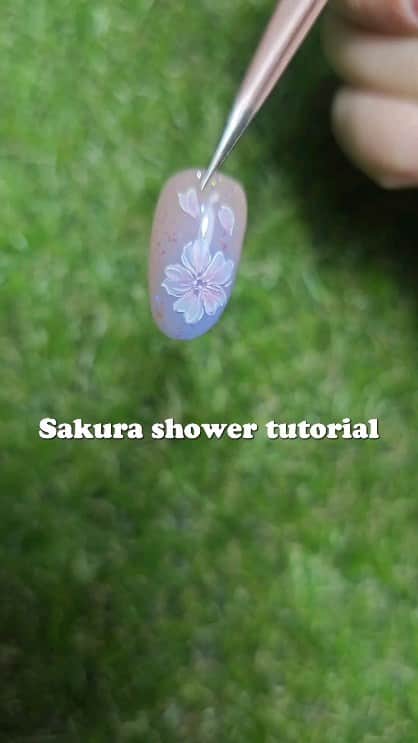 Yingのインスタグラム：「👩‍🏫✍️💅 Sakura shower tutorial!  For textured petals, you want to see some definition in the brush strokes, so using the right brush, with some pressure, and a really pigmented art gel helps!  Products used in order: 📌 Didier Fiber Base Nude 📌 PREGEL MUSE M1015 for blush ombre at the side 📌 Ruyiya Base Non Wipe Liner in white  📌 LUMINE Petal Brush 📌 PREGEL Peach Drop 📌 PREMDOLL B37 glitter 📌 LUMINE Detail Brush 📌 CANGEL Non Wipe Top    𝐒𝐡𝐨𝐩 𝐰𝐢𝐭𝐡 𝐮𝐬 𝐨𝐧𝐥𝐢𝐧𝐞⁣⁣⁣⁣⁣⁣⁣⁣⁣⁣⁣⁣⁣⁣⁣⁣⁣⁣⁣⁣⁣⁣⁣⁣⁣ 🛒 www.nailwonderland.com⁣⁣⁣⁣⁣⁣⁣⁣⁣⁣⁣⁣⁣⁣⁣⁣⁣⁣⁣⁣⁣⁣⁣⁣⁣ ⁣⁣⁣⁣⁣⁣⁣⁣⁣⁣⁣⁣⁣⁣⁣⁣⁣⁣⁣⁣⁣⁣⁣⁣⁣ 𝐎𝐫 𝐯𝐢𝐬𝐢𝐭 𝐮𝐬 𝐚𝐭 𝐨𝐮𝐫 𝐬𝐭𝐨𝐫𝐞⁣⁣⁣⁣⁣⁣⁣⁣⁣⁣⁣⁣⁣⁣⁣⁣⁣⁣⁣⁣⁣⁣⁣⁣⁣ 📍20 Penhas Road Level 2, Singapore 208184⁣⁣⁣⁣⁣⁣⁣⁣⁣⁣⁣⁣⁣⁣⁣⁣⁣⁣⁣⁣⁣⁣⁣⁣⁣ (5 minutes walk from Lavender MRT)⁣⁣⁣⁣⁣⁣⁣⁣⁣⁣⁣⁣⁣⁣⁣⁣⁣⁣⁣⁣⁣⁣⁣⁣ ⁣⁣⁣⁣⁣⁣ ⁣⁣⁣⁣⁣⁣ ⏰ 𝐎𝐩𝐞𝐫𝐚𝐭𝐢𝐧𝐠 𝐇𝐨𝐮𝐫𝐬⁣⁣⁣⁣⁣⁣⁣⁣⁣⁣⁣⁣⁣⁣ Tuesday to Friday: 11am-6pm Sunday: 11am-6pm We are closed on Monday, Saturday & Public Holidays⁣⁣」