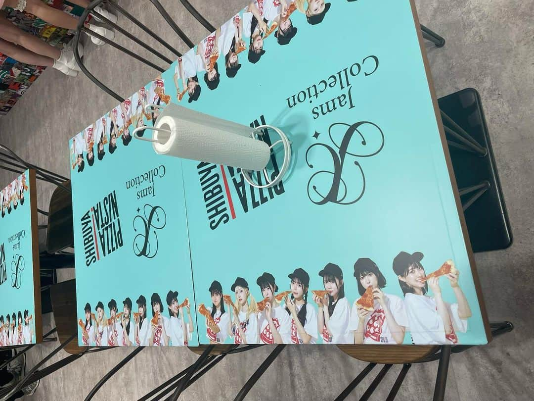 一宮彩夏さんのインスタグラム写真 - (一宮彩夏Instagram)「𓅫𓂃𓅫𓂃𓅫 ⁡  🍕PIZZANISTA!×JamsCollection🥤 Collaboration Cafe  SHIBUYA109 8Fにて28日まで💕店内もとっても可愛いそ  26日はピザニスタさんのＴシャツを着て17時〜店員さんとチェキ会もあるので遊びに来てね💕😳  さやのドリンクセットを頼んでくれるとコースターとチェキがつくよ✨ いっぱい食べよう〜っ😋🍕 ⁡ ⁡ #jamscollection #ジャムズ #一宮彩夏  #ハーフツイン #outfit #photooftheday #selfie #instagood#portrait #instafhoto #idol  #japanidol #ootd #ootdfashion#自撮り#ピサ #shibuya109 #pizzanista」5月23日 21時13分 - ichimiya_sayaka