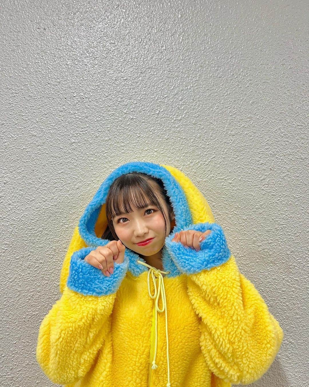 播磨かなさんのインスタグラム写真 - (播磨かなInstagram)「💗 AYAKA NATION2023 　 うさぎ🐰💛  にんじん🥕けっこうふかふかだったかな! 播磨かな!」5月23日 21時32分 - harima__official