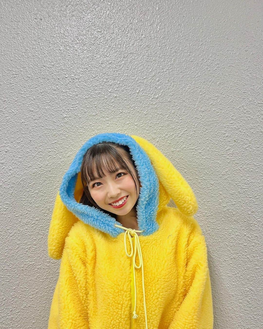 播磨かなさんのインスタグラム写真 - (播磨かなInstagram)「💗 AYAKA NATION2023 　 うさぎ🐰💛  にんじん🥕けっこうふかふかだったかな! 播磨かな!」5月23日 21時32分 - harima__official