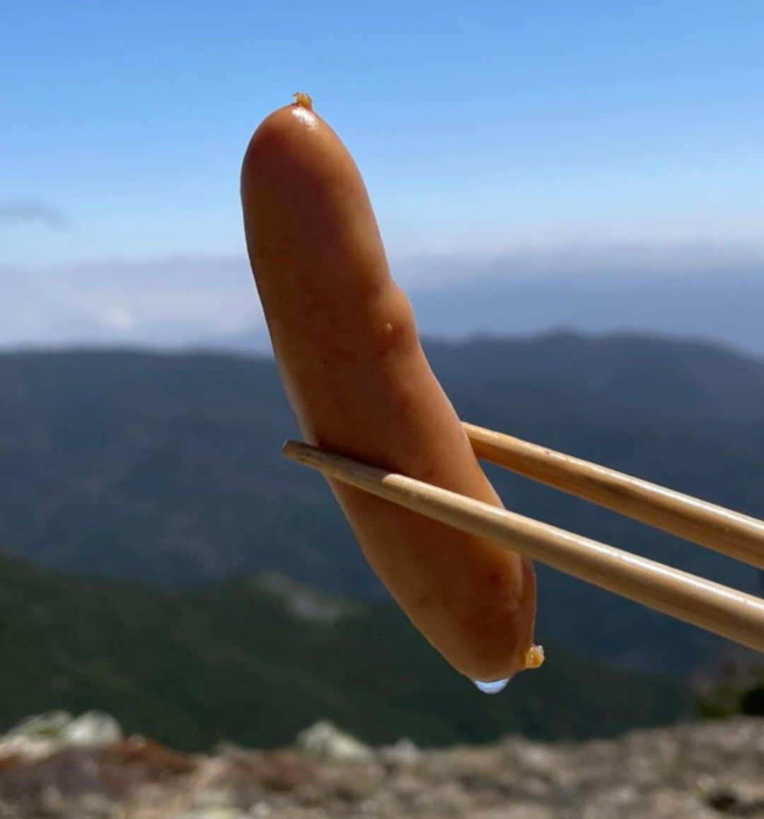 成田凌さんのインスタグラム写真 - (成田凌Instagram)「SNS頑張っていきましょう、私  とりあえず、山  いつだっていきたい、山  帽子の上からサングラスかけるってのが、形から入るってこと」5月23日 22時46分 - _ryonarita_