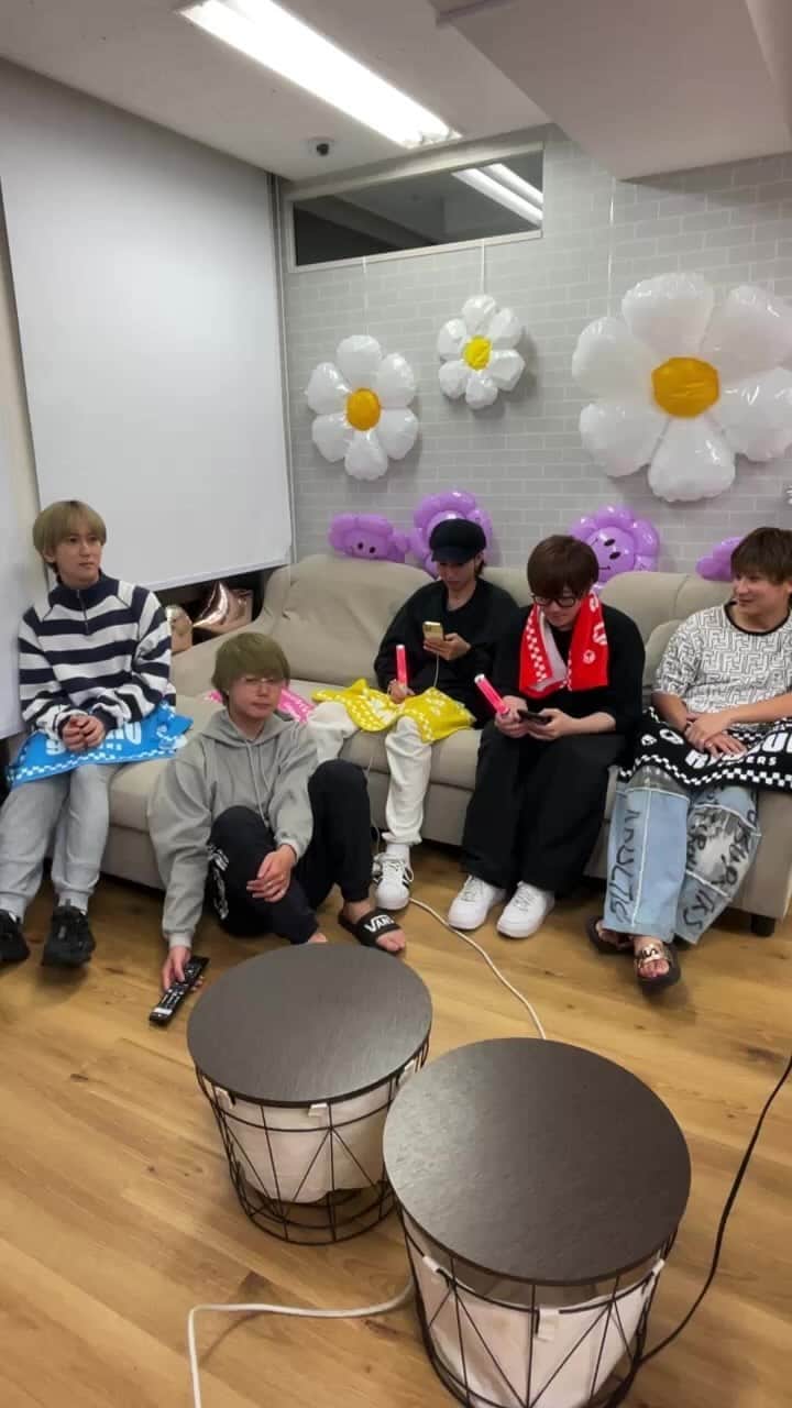 CUBERSのインスタグラム：「5/26(金)LINE CUBE SHIBUYA2023に向けて「コール&レスポンス レクチャー生配信‼︎」 #CUBERS」