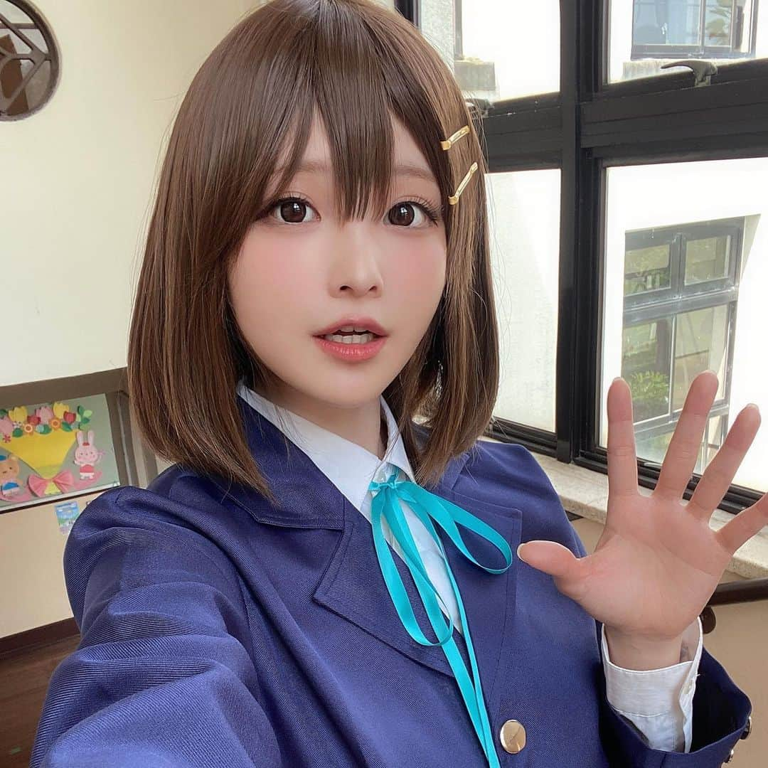 やもはちこさんのインスタグラム写真 - (やもはちこInstagram)「5月ももう終わりにして今月初投稿だった🥹 けいおんの平沢唯ちゃんしてきました❗️ はじめての聖地で5人揃って併せできてめっちゃ楽しかった〜〜💓 ㅤ ㅤ ㅤ ㅤ  #けいおん #けいおん聖地 #豊郷小学校 #豊郷 #平沢唯 #keion #keionanime #コスプレイヤー #コスプレ #コスプレイヤーさんと繋がりたい #cos #cosplay #cosplayer #coser #cosplaygirl #cosplayphotography  #코스프레 #动漫 #角色扮演 #만화 #ss #自撮り #japanese #japanesegirl #cute #girl #me #selfie #粉我 #좋아요」5月23日 23時06分 - yamohachiko