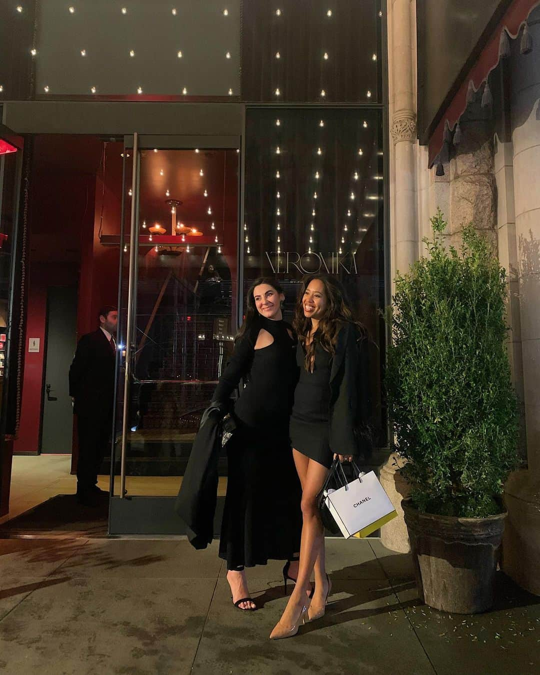 Katini Yamaokaのインスタグラム：「From Tokyo to New York City ✨ 10+ years of friendship. Love my girl Nune ♥️」