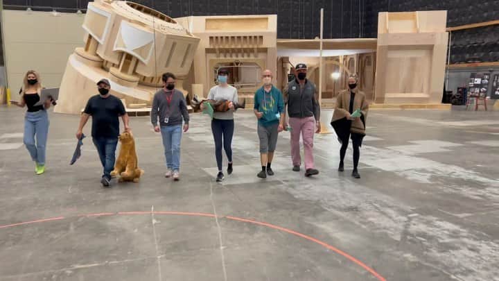 ジェームズ・ガンのインスタグラム：「First ever timing rehearsal for the second half of Creep at the beginning of #GuardiansoftheGalaxyVol3. With @thejudgegunn, @davebautista @karengillan, @pom.klementieff in the Knowhere set that was just beginning to be built. #gotgvol3」