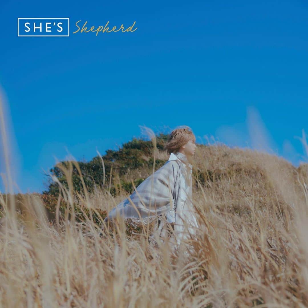 SHE'Sのインスタグラム：「2023.5.24 OUT 6th Album『Shepherd』  ~~~~~~~~~~~~~~~~  "夢を見た。 　   そして、旅に出た。"  ~~~~~~~~~~~~~~~~   さまざまなサウンドスケープを描いた全11曲。 特典Blu-rayには「Sinfonia "Chronicle"#3」大阪公演を全編収録。  #SHE_S #Shepherd #SHE_S_Shepherd」