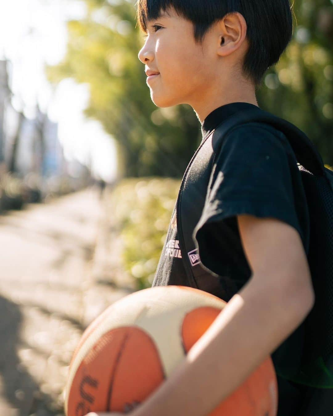 yuco_yoshidaさんのインスタグラム写真 - (yuco_yoshidaInstagram)「🛹👦🏻&🏀👦🏻 激エモ写真 夫のカメラで📷やっぱり違うなぁ〜！ ・ ・ #スケボー男子  #バスケ男子  #男の子ママ」5月24日 11時22分 - yuco_yoshida