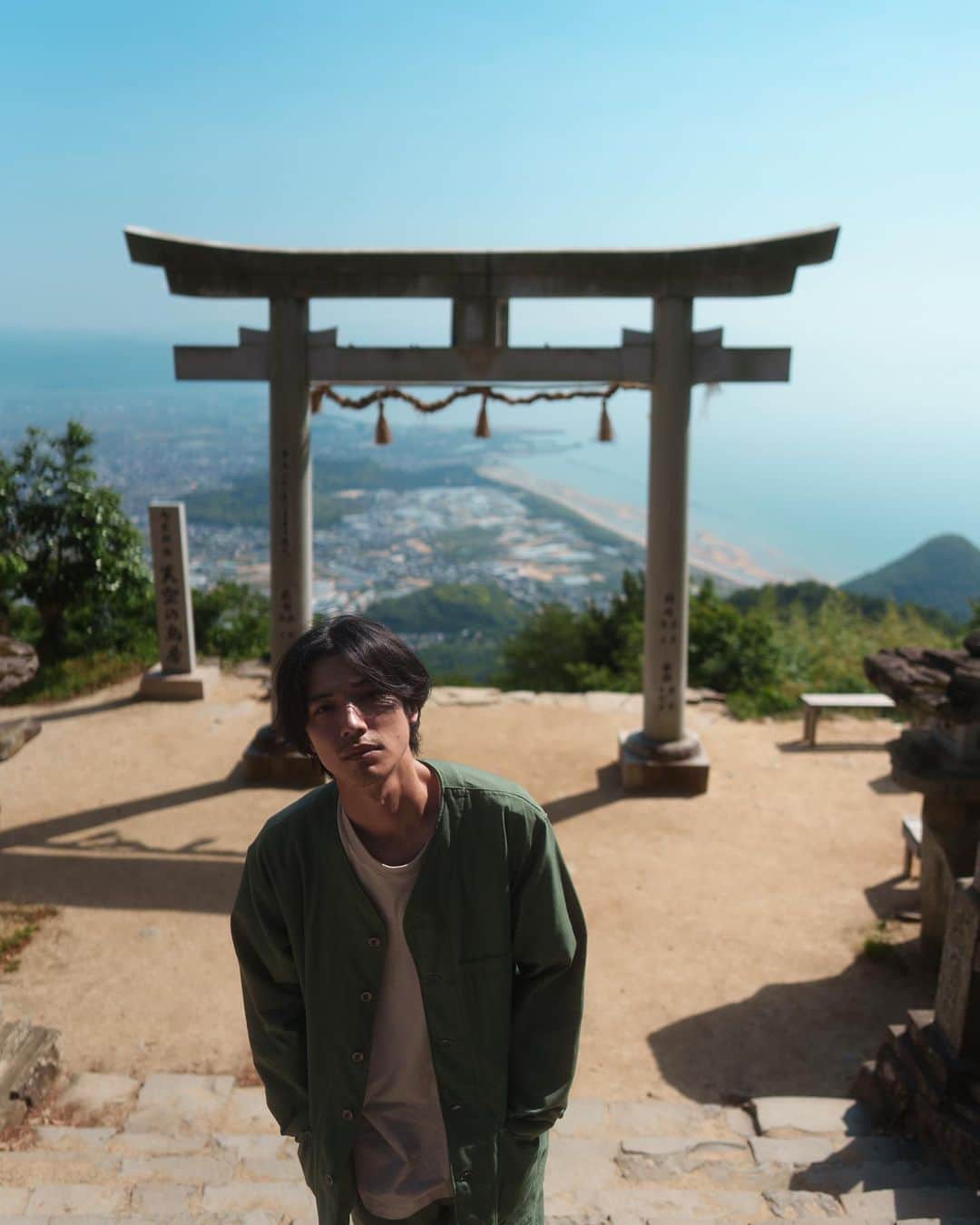 のインスタグラム：「金運アップ   #高屋神社  #香川  #kagawa  #sel24f14gm  #engineeredgarments」