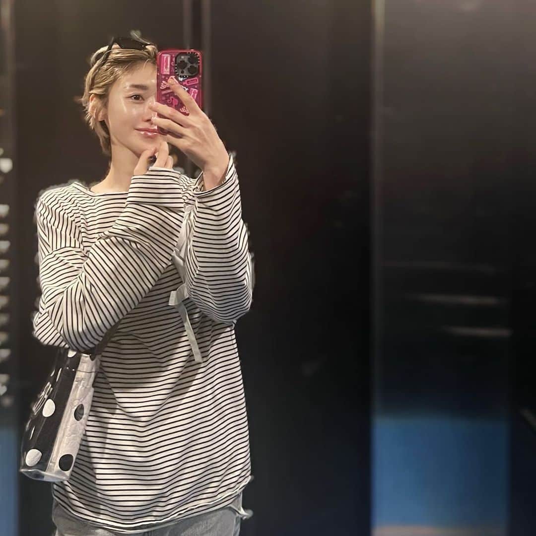 &mのインスタグラム：「昨日のお弁当は失敗に終わりましたが😂今日の気候は最高🩵」