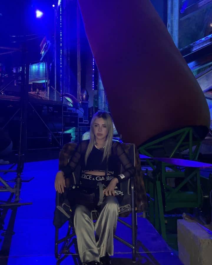 アリソン・ワンダーランドのインスタグラム：「I somehow made it through edc Las Vegas」