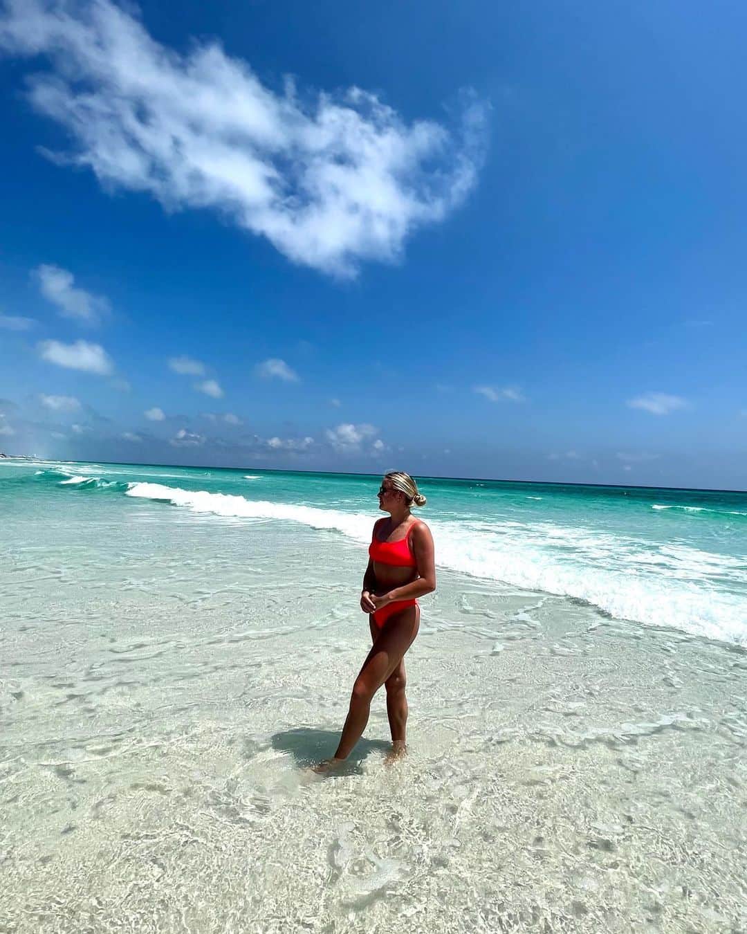 マディソン・コシャンのインスタグラム：「sights from the best week off on 30A☀️」