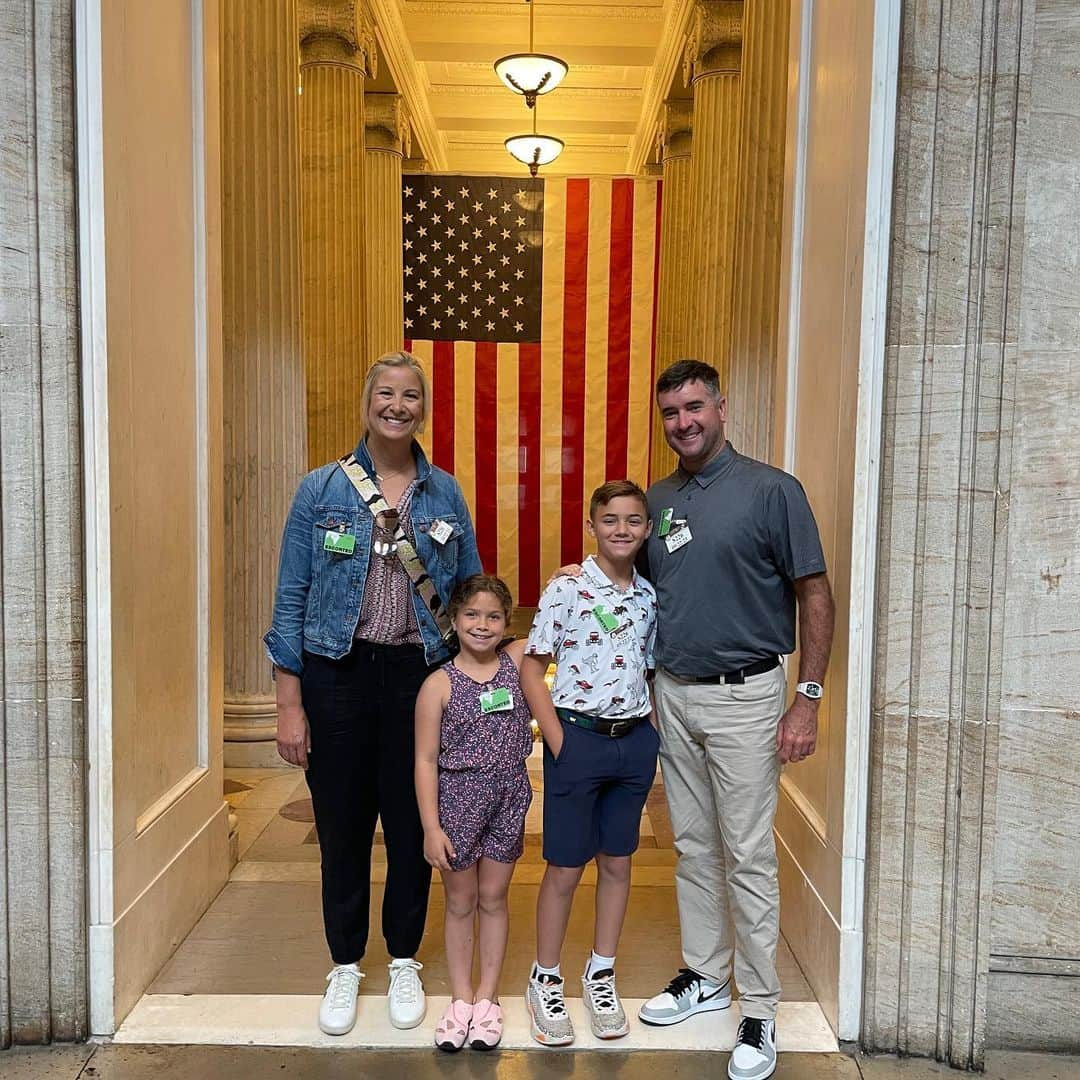 バッバ・ワトソンさんのインスタグラム写真 - (バッバ・ワトソンInstagram)「Had fun touring around with the family at the Capitol… the @smithsoniannmnh was a big hit! #washingtondc」5月24日 5時59分 - bubbawatson