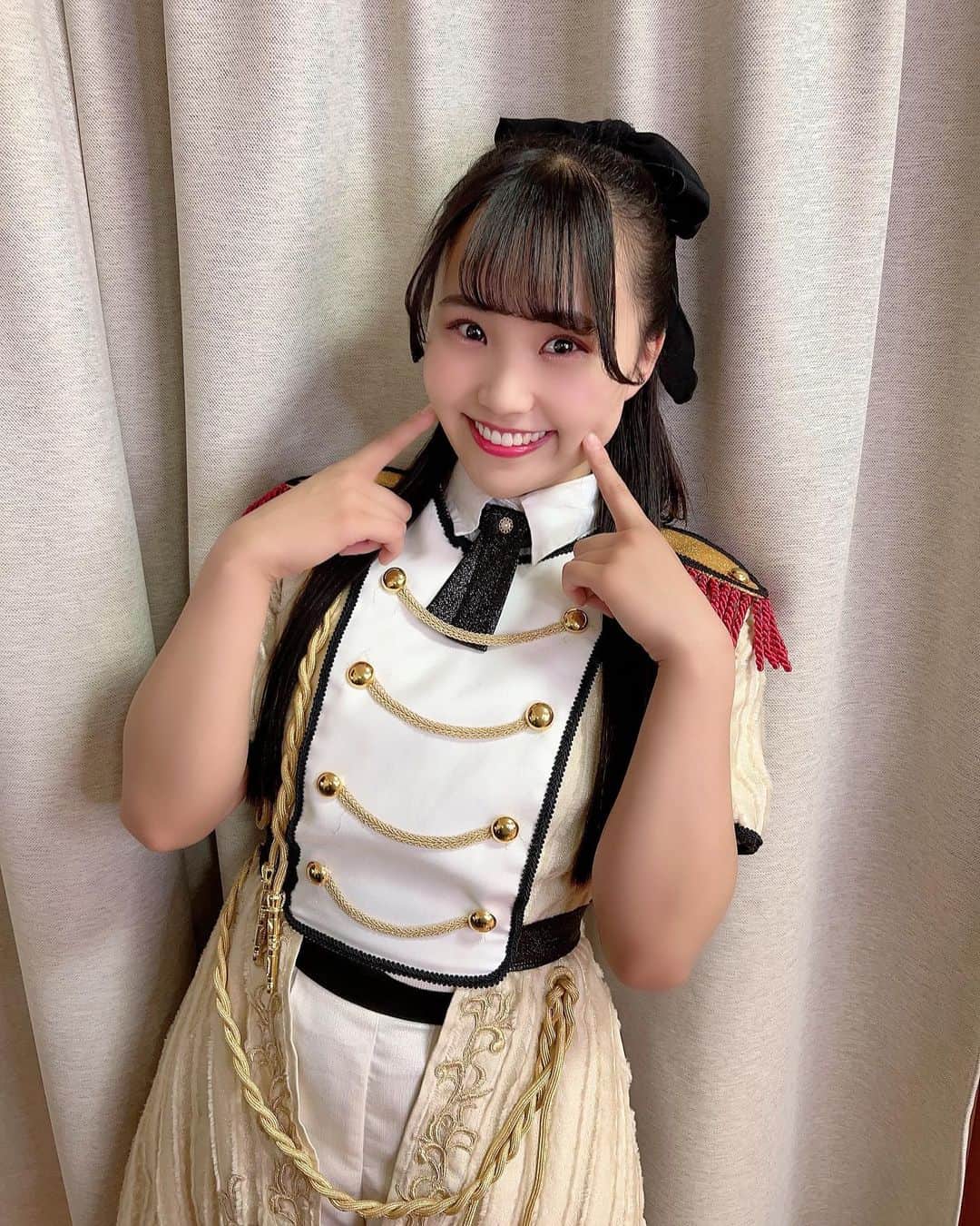 渡辺未詩（ミウ）のインスタグラム：「アプガフェス！！ . 嵐のようにすぎていった！！！！！ これは今回グッズとなった(2)さんの衣装来させて頂いたときの写真です！！！ 可愛い衣装着られて楽しかった〜🥹🫧 . ぜひげっとしてね〜！！！！」