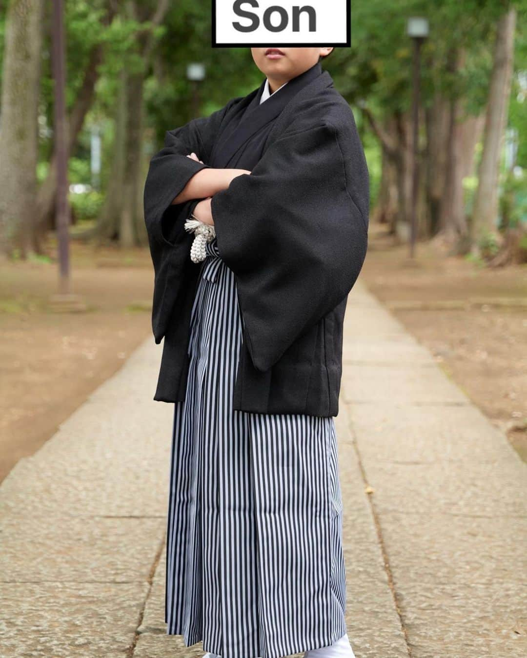 藤本美貴さんのインスタグラム写真 - (藤本美貴Instagram)「やっと！やっと！ 七五三の撮影できました♡  長女が7歳 次女が3歳 と言う事でせっかくなので家族で着物お借りして撮影しましたー♡  素敵な家族写真になりました♡  こう言う節目でまた改めて成長を感じますね♡  愛してるよ♡♡♡  @kimonoyamato @yandsons @yamato_kimonodreammakers」5月24日 8時09分 - mikittyfujimoto