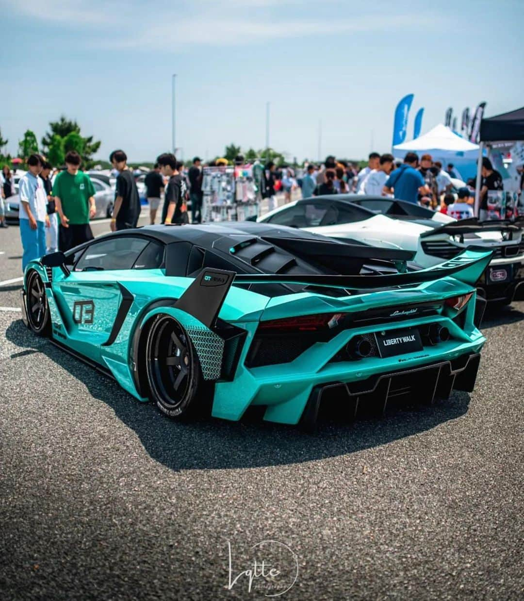 Wataru Katoさんのインスタグラム写真 - (Wataru KatoInstagram)「LB⚡︎silhouette works lamborghini aventador limited edtion😆  @lamborghini @teamtoyousa  @libertywalk_yamaguchi  #lamborghini #libertywalk #lbworks #lamborghiniaventador  #lbwk #lamborghiniaventadorsv  #jdm #jdmcar #jdmcars  #supercar #supercars  #stance #stancenation #toyotires  #supercarlifestyle  #supercarclub  #aventador #aventadorsvj  #aventadorsv」5月24日 8時44分 - libertywalkkato