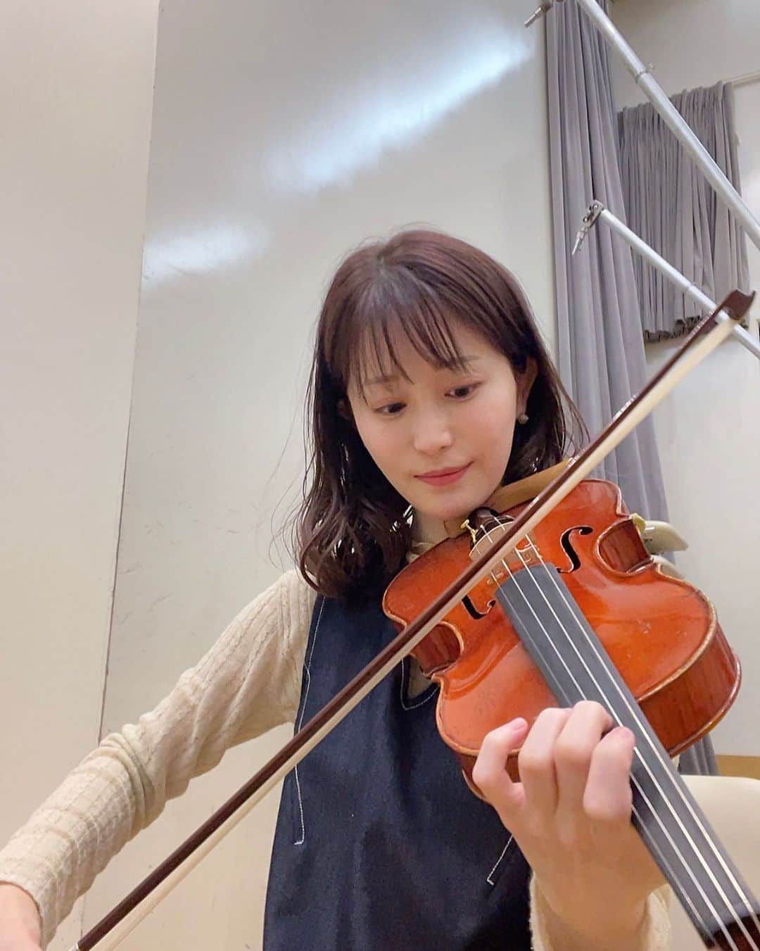 岡部磨知さんのインスタグラム写真 - (岡部磨知Instagram)「☀️☀️☀️  #violin  #recording  #musician」5月24日 9時41分 - machi_okabe