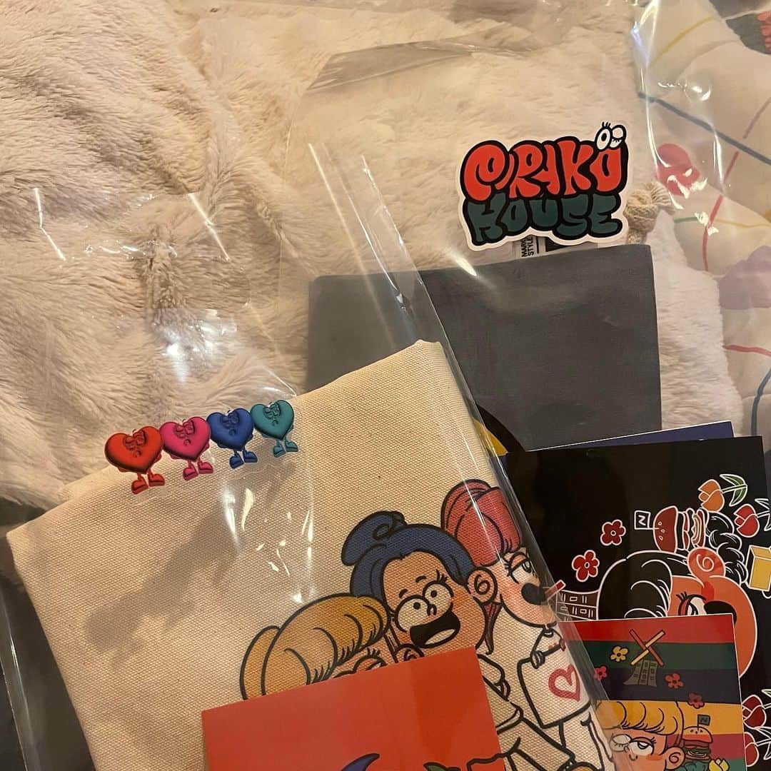 Pirakoのインスタグラム：「今回のイベントグッズも ちょー可愛くできました🐨🧡  6/1の夜インスタライブで詳しく紹介するね☺︎☺︎ 楽しみワクワクドキドキ！！ 今回ももいっぱい食べたいもんある 長崎のおすすめあったら教えてくださいな🙊🙊」