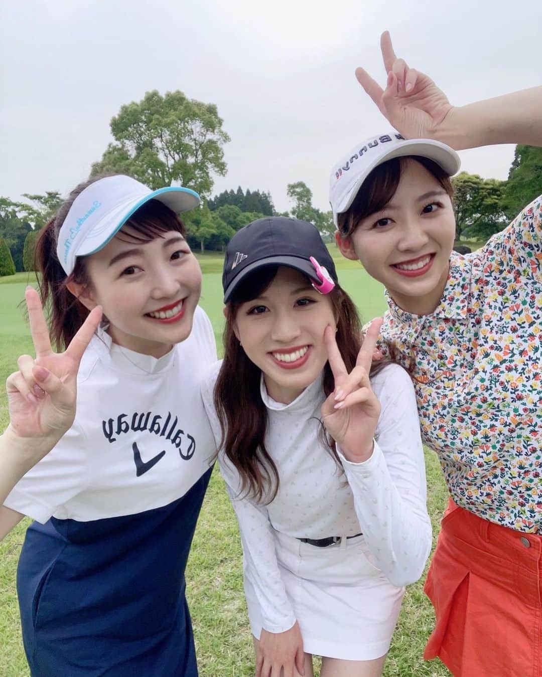 清水玲のインスタグラム：「・ ・  スポーツキャスターの大田愛理さんと古田アナと 久しぶりにラウンドしてきました⛳️スコア大混戦🤣  女子だけのゴルフも最高に楽しかったです〜☺️💕  明日のGO!GO!ワイドで 色々話したいと思います♡笑  ・ ・  今週金曜日はMRTレディースゴルフなのですが、 いつか私も出たい、、、🥹と毎年思いながら 司会をしています！笑  参加される皆さん楽しんでくださいね！ 今年も景品盛りだくさんですよ☺️🎁  ・ ・ ・  #宮崎#宮崎放送#MRT#アナウンサー #ゴルフ女子#ゴルフ」