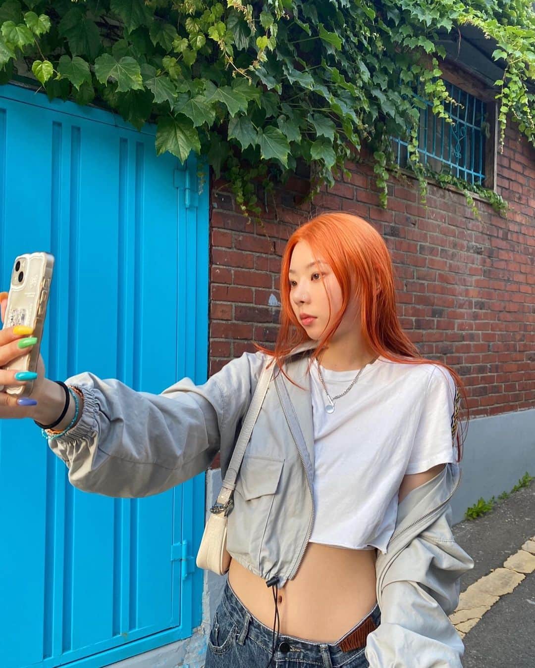 Hannahのインスタグラム：「네네 변신!🧡」