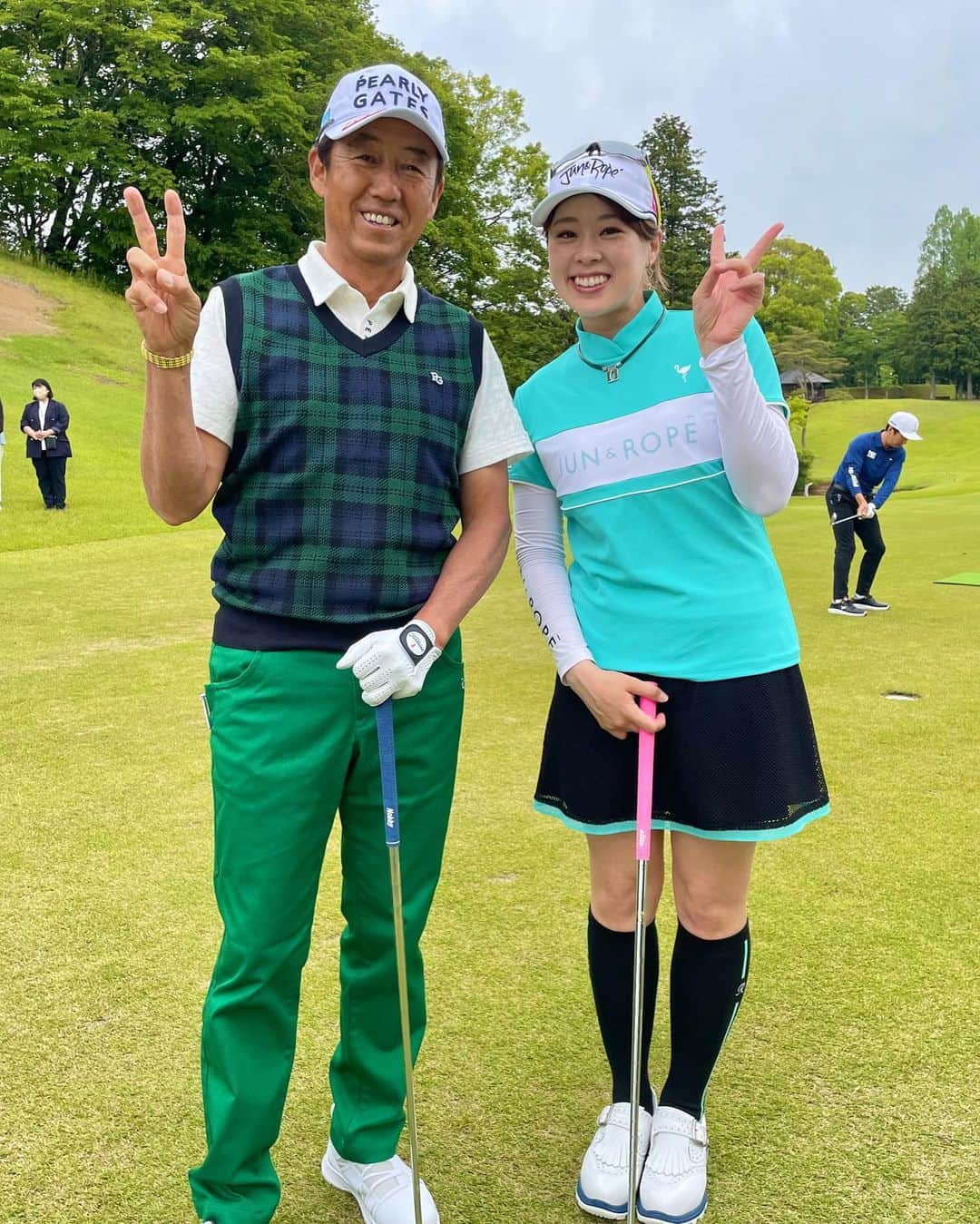 笹原優美さんのインスタグラム写真 - (笹原優美Instagram)「★ 5/14に開催された @uuumgolf さんのイベント💚 【GOLF FES 2023】に参加しました🥰✨  第1回に続いて呼んでもらえてよかった！！ 大好きなイベントだったので、 第2回も参加できてとても嬉しかったです🥹❤️  三浦桃香ちゃん @momokamiura_official と なみきちゃん @namiki_golf と同じチームでした☺️🫶🏻 優勝賞金100万円を巡って ニアピントーナメントを闘いました🏆✨  当日の試合の様子は、 UUUM GOLFのYouTubeチャンネルで 配信されているので是非そちらをご覧ください！！ とても楽しいイベントになりましたよ😆✨  参加者の皆さんは超豪華メンバー💖 会えるだけで嬉しくて沢山写真撮ってもらっちゃいました🤭 枚数多くて載せきれなかった💦 写真だけでも楽しい様子が伝わりますよね！✨  会場まで応援に来てくれた皆さん そして生配信を見てくれた皆さん イベントを盛り上げてくださり 本当にありがとうございました🙇‍♀️🌈  第3回も参加したいです🥹✨✨ 次回もお楽しみに！！ ぜひ会場に遊びに来てくださいね😆💓 ☁️ ☁️ @uuumgolf @asami.g.c  #UUUM#UUUMGOLF #golffes#golffes2023#浅見ゴルフ倶楽部」5月24日 19時35分 - yumi_sasahara_official