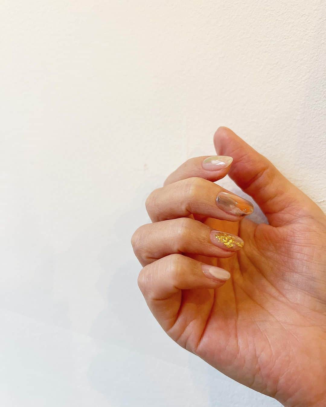 Kana Kobayashiさんのインスタグラム写真 - (Kana KobayashiInstagram)「#nails #ネイル #ネイルデザイン #ネイルアート #東京ネイルサロン #ニュアンスネイル」5月24日 19時53分 - anela_kana