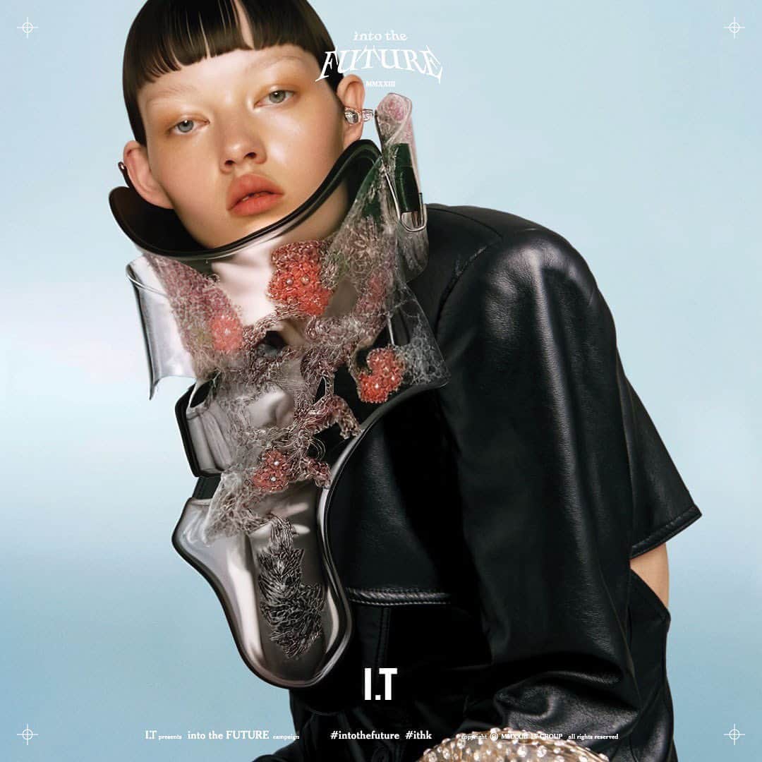 I.T IS INSPIRATIONのインスタグラム：「We believe that fashion is a universal language, and our latest advertising campaign, "Into The Future," speaks volumes. With models of diverse backgrounds and unique designs crafted using AI drawing and photography, this project celebrates individuality and creativity.  Join us as we chart a new path into the future of fashion.  - #intothefuture #ITHK #midjourney - Creative: @leungmo / @inggradwantmagic  Stylist: inggradshek Style Assistant Moon, Kammie, Vanessa, Kristen Photo: leungmo Photo assistant: sammy Lo Photo Retoucher: Kim Ho」