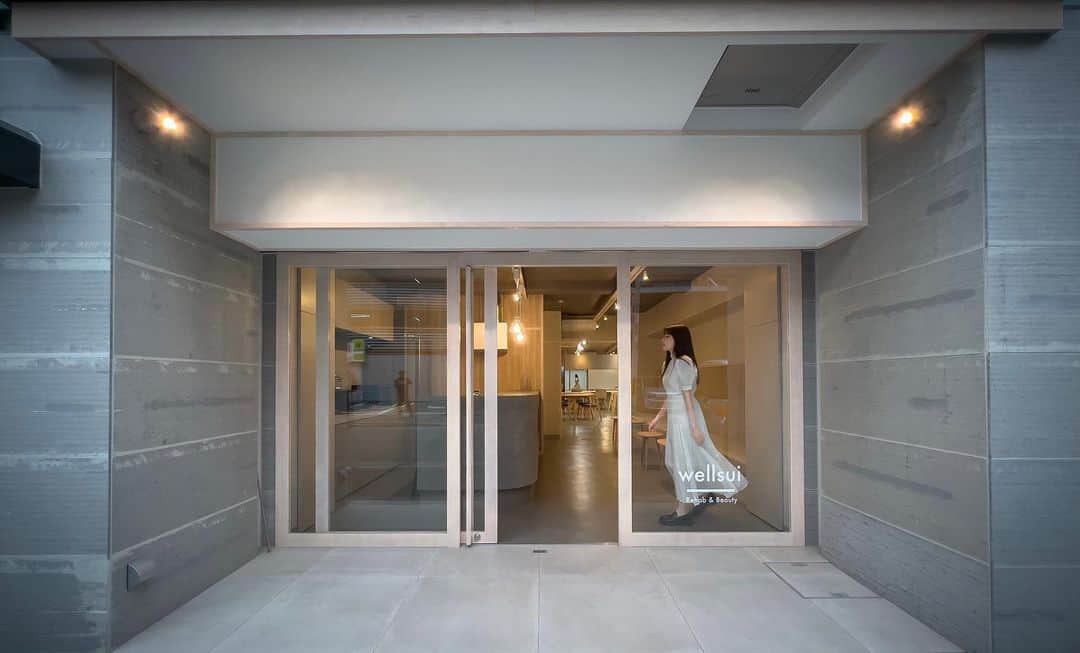 4E.okuwada architects officeのインスタグラム：「[ wellsui ]  ｜use : welfare facility｜loc : Osaka ｜design : Takeshi Okuwada, Haruka Kawanishi  ｜photo：Takeshi Okuwada」